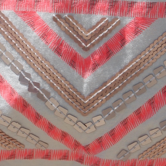 Express, pull on mini sequins skirt - Picture 2 of 8